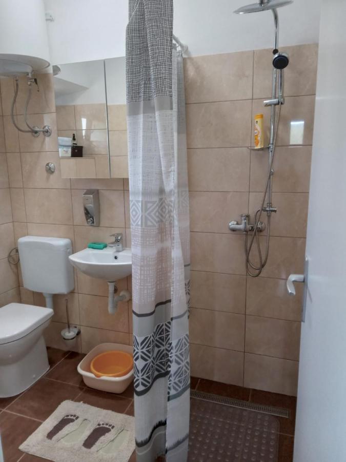 Kastelanic Apartman Brbinj ภายนอก รูปภาพ